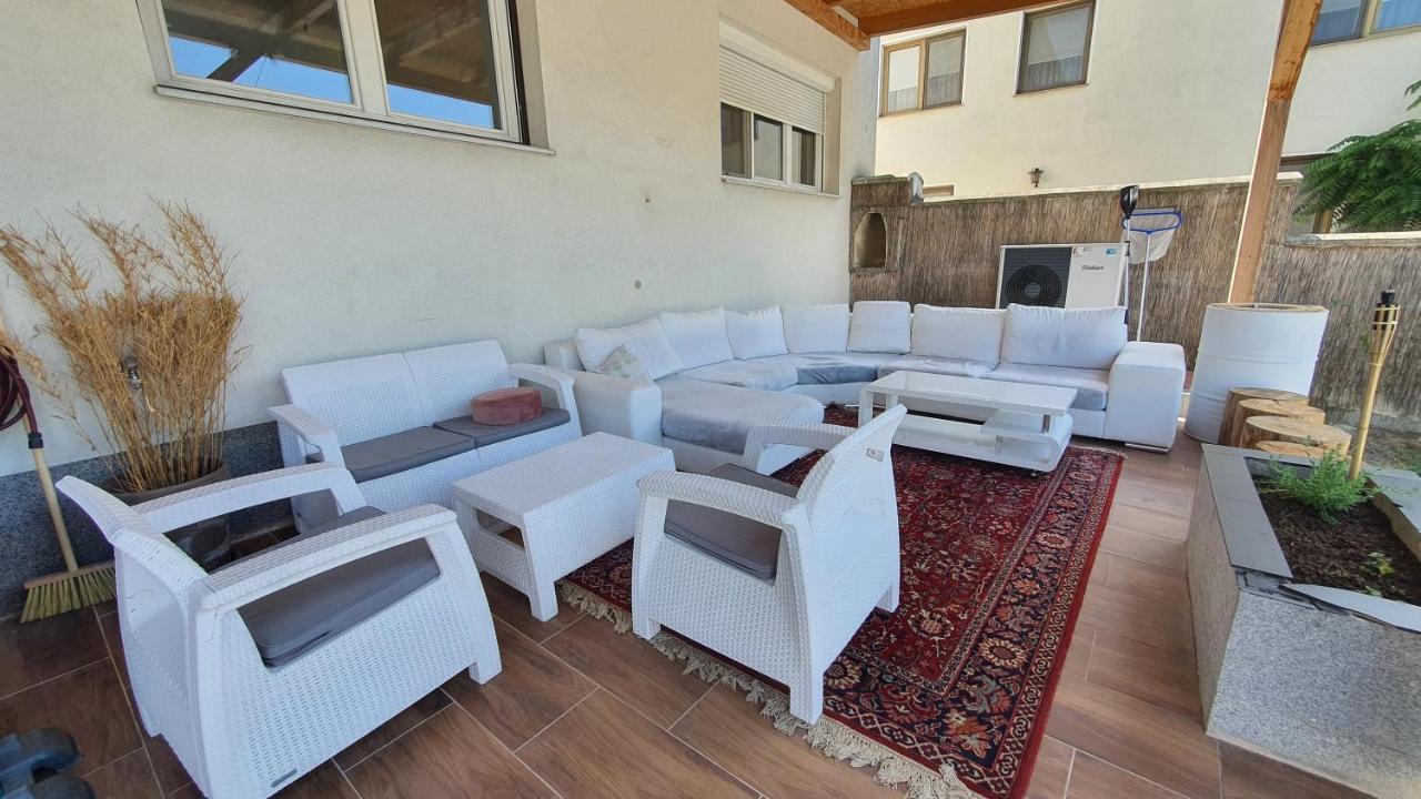 4 Room Flat With Garden And Pool Kittsee Ngoại thất bức ảnh